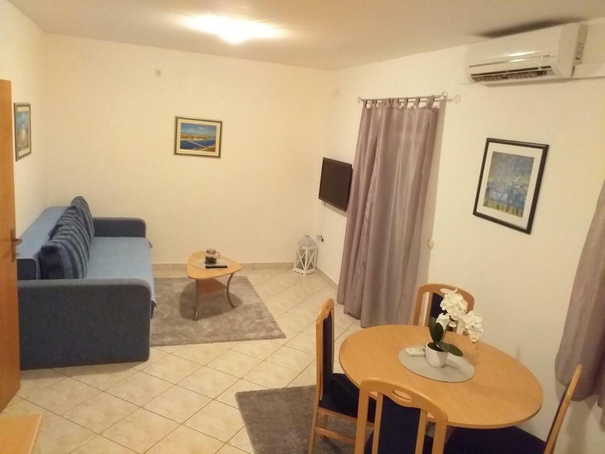 Apartments Vila Ana 비르 외부 사진
