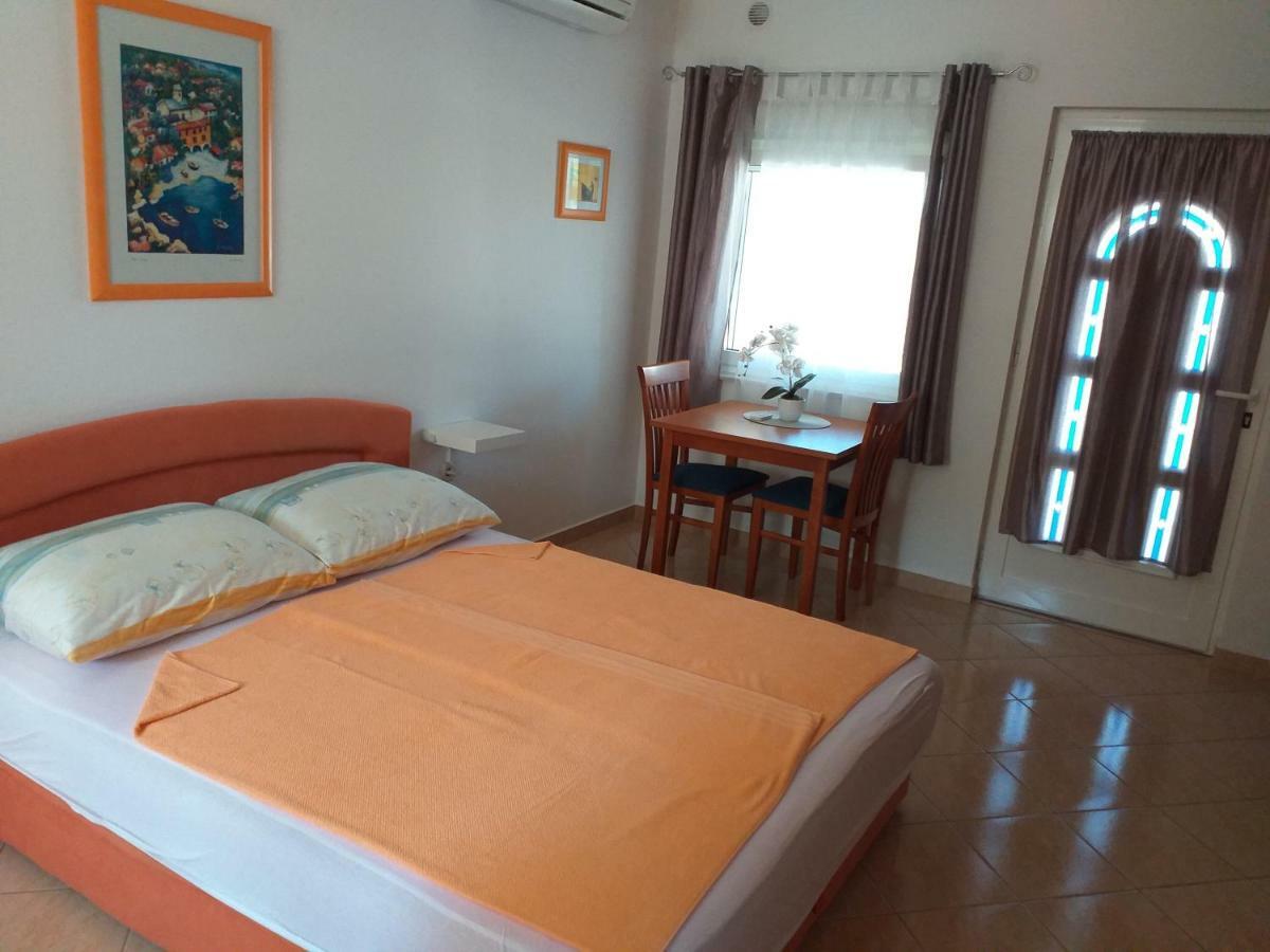 Apartments Vila Ana 비르 외부 사진