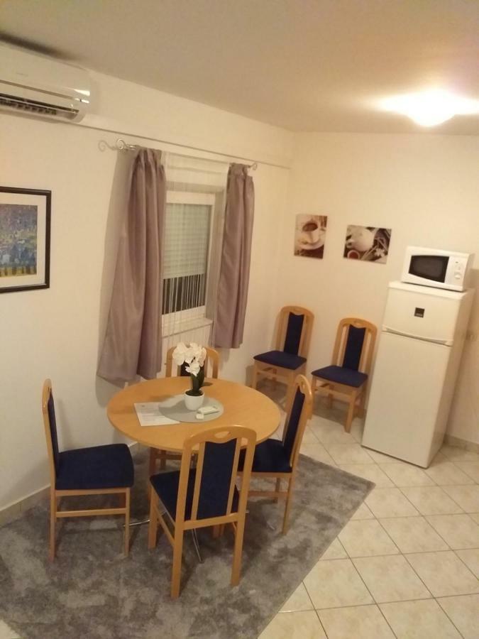 Apartments Vila Ana 비르 외부 사진